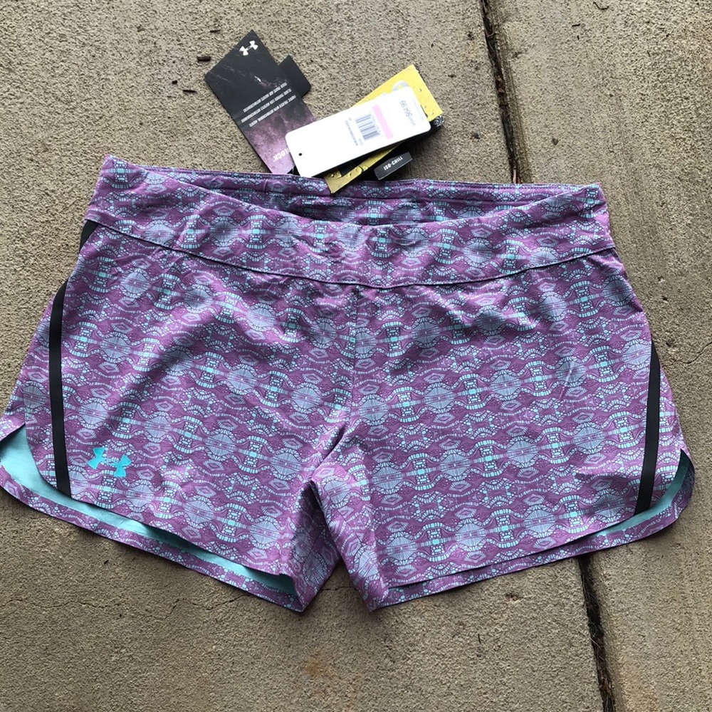 Under Armour heat gear shorts size 6